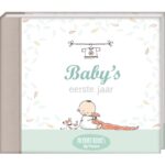 Memorybooks by Pauline - Baby's eerste jaar - voorkant - invulboekjes.nl