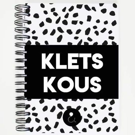 Studio Ins & Outs 'Kletskous' - Monochrome - voorkant - invulboekjes.nl