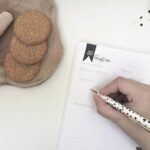 Creations of Happiness - Receptenboek First we eat - sfeerfoto 2 - invulboekjes.n