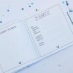 Huisje no.56 - Babyboek 0-12 maanden - Blauw - binnenkant 2
