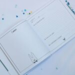 Huisje no.56 - Babyboek 0-12 maanden - Blauw - binnenkant 3