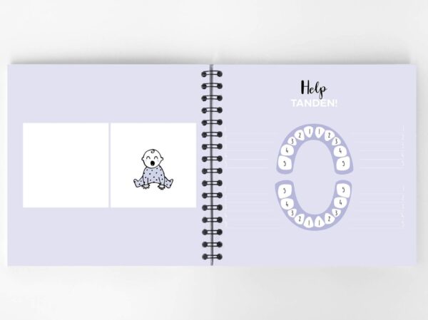 Atelier Pix - Hallo baby - Eerste jaar boek - Roze - 6 - invulboekjes.nl