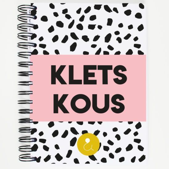 Studio Ins & Outs 'Kletskous' - Roze - invulboekjes.nl