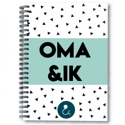 Studio Ins & Outs Invulboek ‘Oma & ik’ – Blauwe stip Cadeauboeken