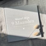 Pink Peach Mijn 9 Maanden Dagboek Linnen Zand (5)