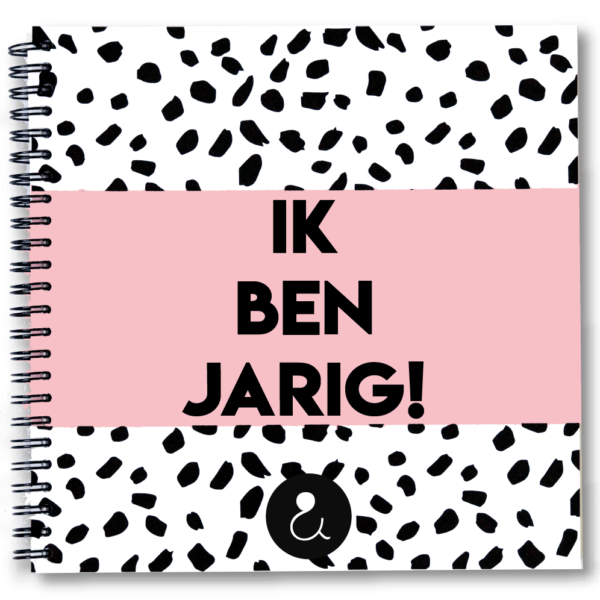 Studio Ins & Outs Verjaardagsboek Roze