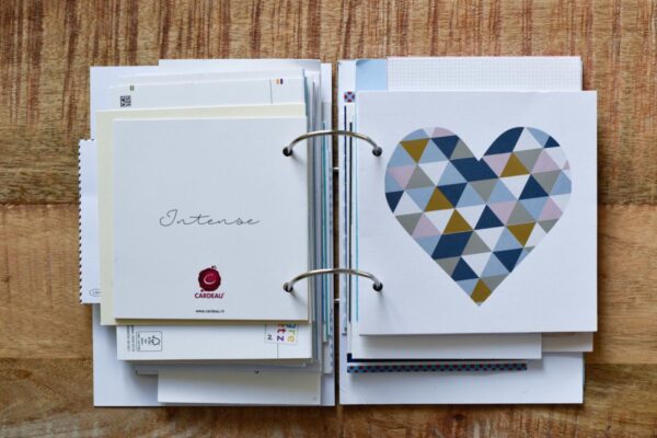 SUS Design Bewaarbundel geboortekaartjes - Regenboog roestbruin stip - A5 - Afbeelding 2