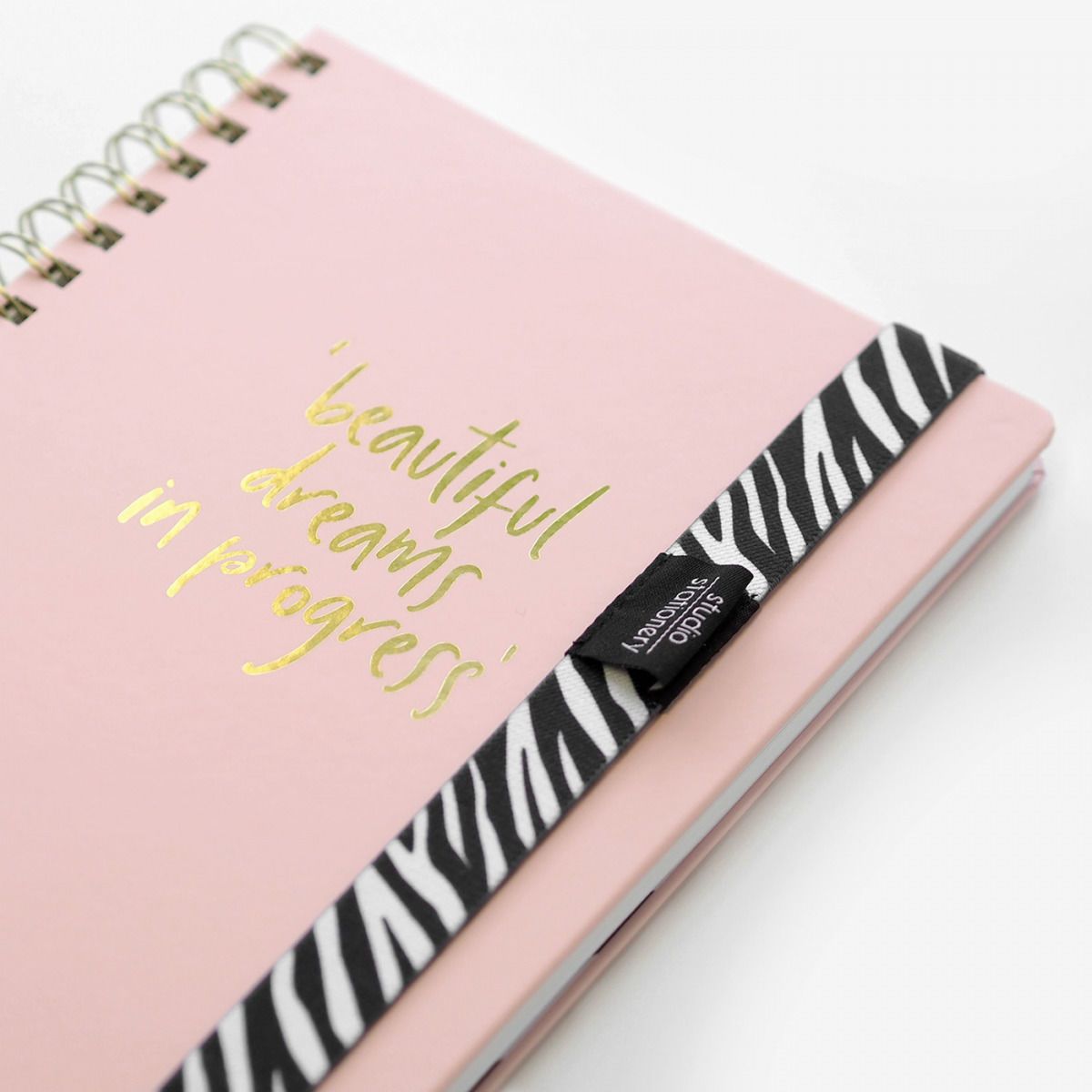 Registratie droogte Geld lenende Studio Stationery Boek elastiek - Zebra Kopen? ⋆ Invulboekjes.nl