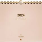 A Journal Familieplanner 2024 A4 Beige (3)