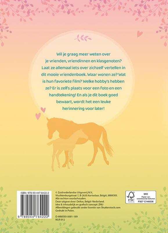 22205 Vriendenboek Paarden Cover Dutch.indd