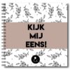 Studio Ins & Outs 'Kijk mij eens' 1-4 jaar opgroeiboek - Sand