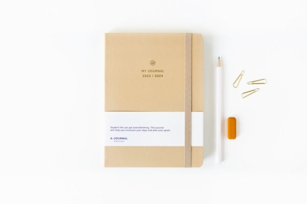 A Journal Schoolagenda 2023 2024 Beige 2