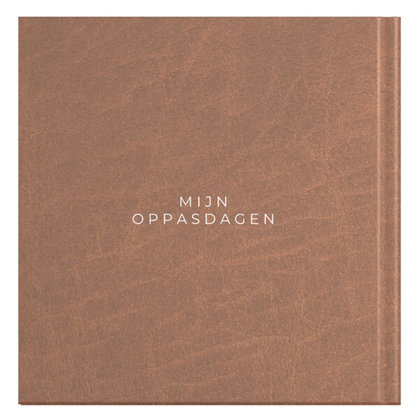 Ontwerp Je Eigen Oppasboek Leatherlook Love (2)