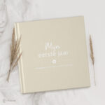 Fyllbooks Babyboek Mijn Eerste Jaar Linnen Beige (5)