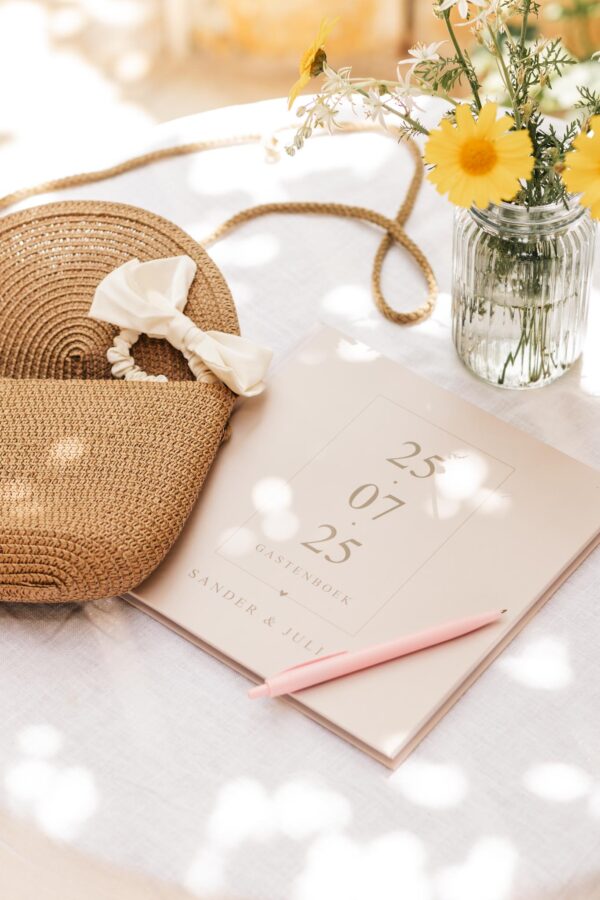 Ontwerp Je Eigen Gastenboek Bruiloft Modern Date Beige (4)