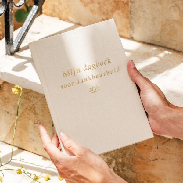 Fyllbooks Dagboek Voor Dankbaarheid – Linnen Crème Met Goudfolie (1)