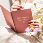 Fyllbooks Dagboek Voor Selfcare – Linnen Roze Met Goudfolie (3)