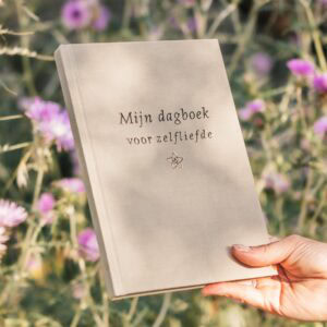 Fyllbooks Dagboek Voor Zelfliefde – Linnen Camel Met Goudfolie (4)