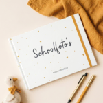 Schoolfotoboek Oker Dots Flatlay