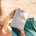 Fyllbooks Een Moment Per Dag Dagboek Taupe (1)