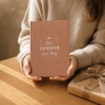 Fyllbooks Een Moment Per Dag Dagboek Roestroze (1)