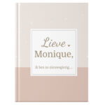 Mockup A5 Hardcover Mama Fade Beige Roze