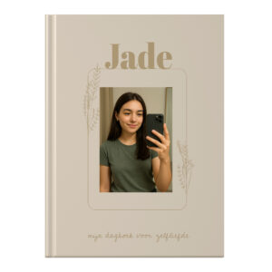Mockup Dagboek Voor Zelfliefde Camel Beige