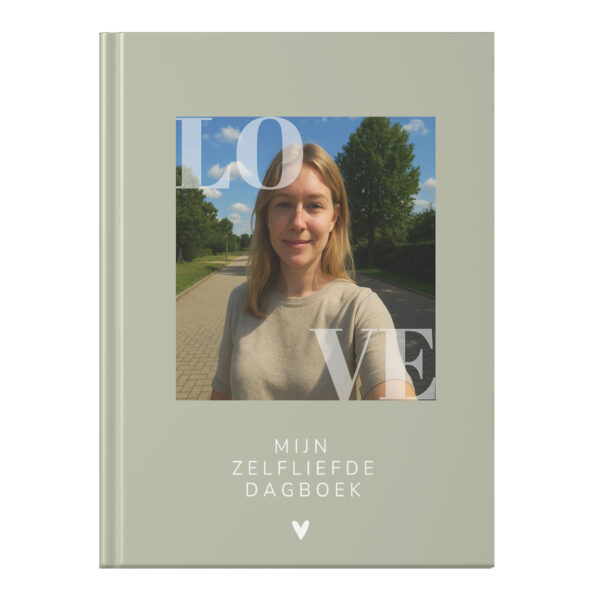 Mockup Dagboek Voor Zelfliefde Green