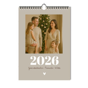Mockup Verjaardagskalender A3 Staand Taupe Photo Voorkant