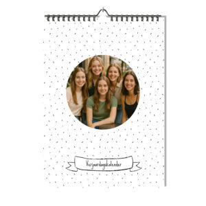 Mockup Verjaardagskalender A3 Staand Zwart Wit
