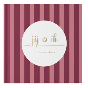 Mockup Voorkant Liefdesboek Cherry Stripes