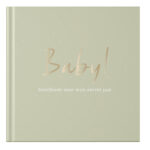 Mockup Voorkant Babyboek Pistache