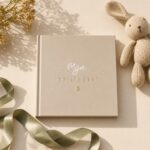 Fyllbooks Babyboek Mijn Eerste Jaar Sunkissed Sand Met Goudfolie (2)