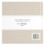 Mockup Achterkant Def Allerliefste Oma Beige